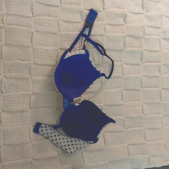 G21- 38C bra - Picture 2 of 3